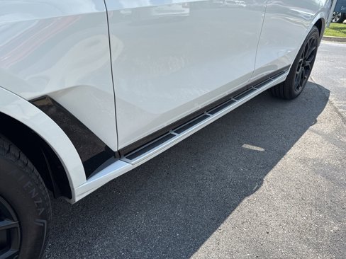 Used 2024 BMW X7 xDrive40i image 3