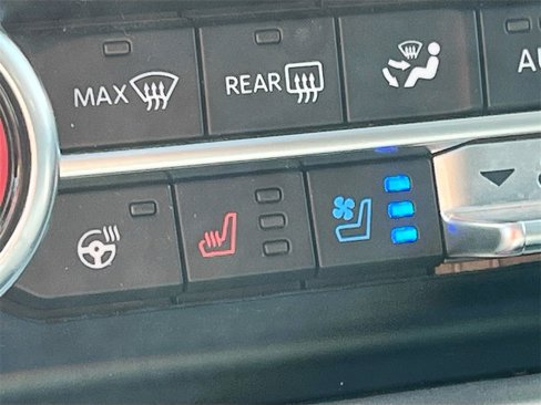 Used 2024 Ford Expedition Max XLT image 20