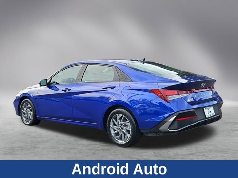Used 2024 Hyundai Elantra SEL image 5