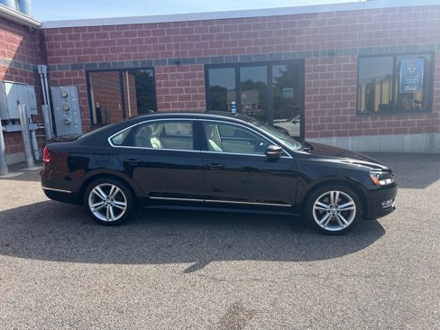 Used 2015 Volkswagen Passat 1.8T Sport image 6