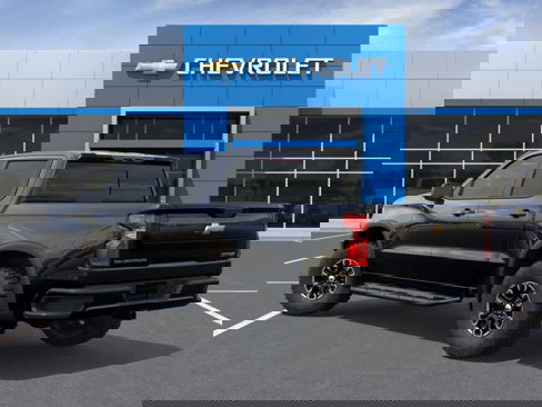New 2026 Chevrolet Silverado 1500 ZR2 image 2