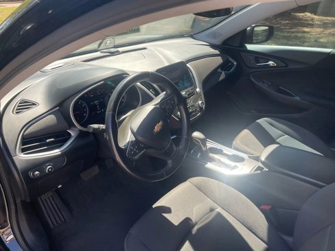 Used 2021 Chevrolet Malibu RS image 11