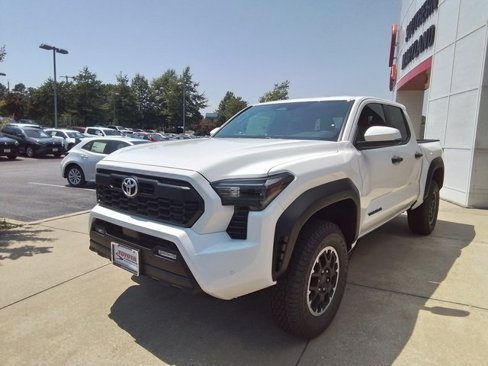 New 2025 Toyota Tacoma TRD Off-Road image 3