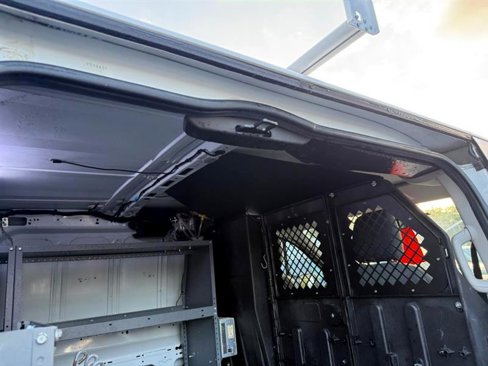 Used 2016 Ford Transit 250 130 Low Roof image 17