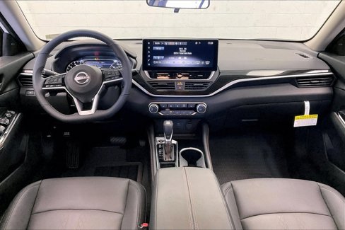 Certified 2024 Nissan Altima 2.5 SR w/ SR Premium Package image 5