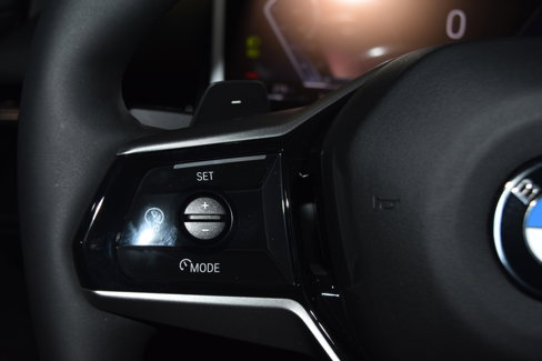 New 2026 BMW 530i xDrive w/ Executive Package image 7