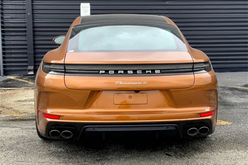 New 2025 Porsche Panamera 4 image 9