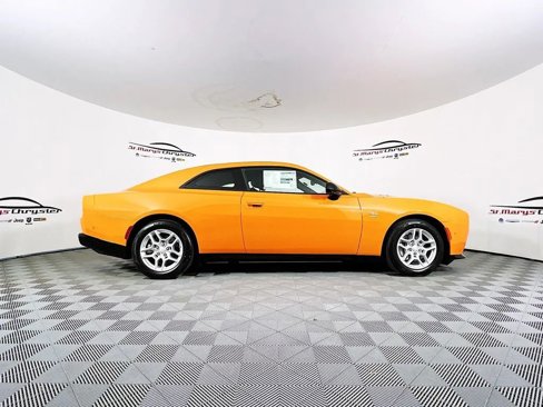 New 2025 Dodge Charger R/T w/ Sun & Sound Package image 9