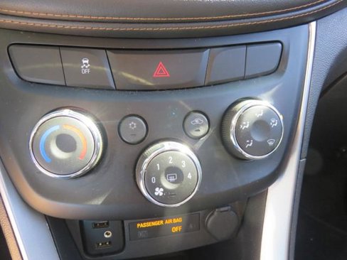 Used 2019 Chevrolet Trax LS image 15