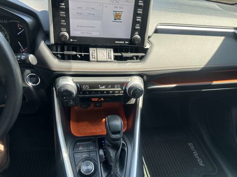 Used 2019 Toyota RAV4 Adventure image 15