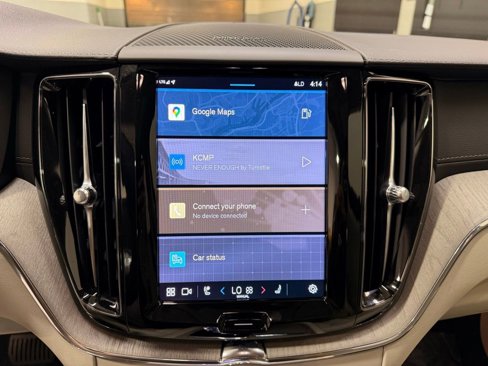 Used 2024 Volvo XC60 B5 Ultimate w/ Protection Package Premier image 16
