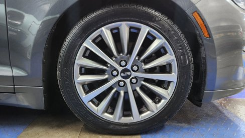 Used 2020 Lincoln MKZ image 64