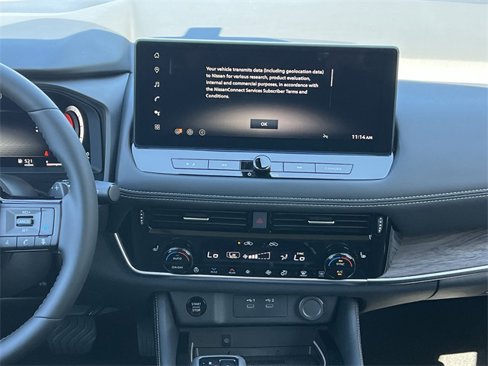 New 2026 Nissan Rogue Platinum image 3