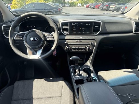 Used 2022 Kia Sportage LX image 14