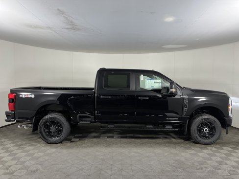 New 2026 Ford F250 XL image 5