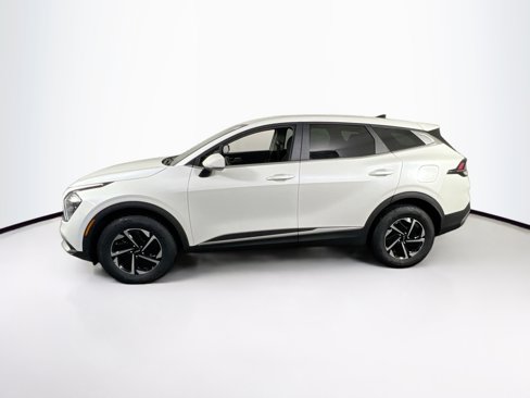 Used 2023 Kia Sportage LX image 8