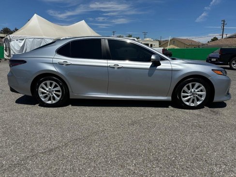 Used 2024 Toyota Camry LE image 4