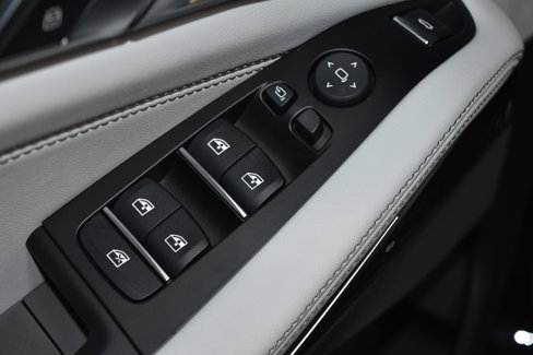 New 2026 BMW X5 M60i image 5