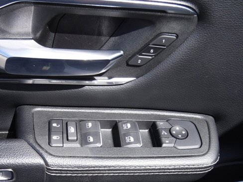 Certified 2025 RAM 1500 Laramie image 17