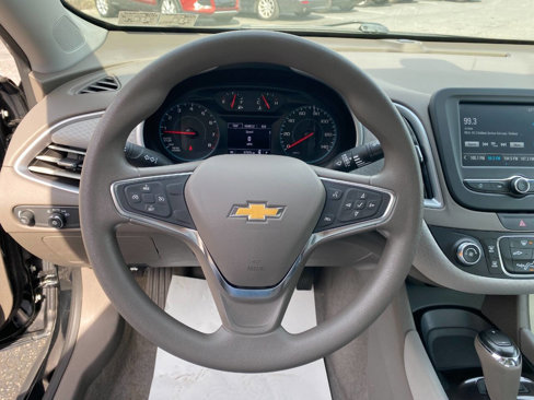 Used 2018 Chevrolet Malibu LS image 13