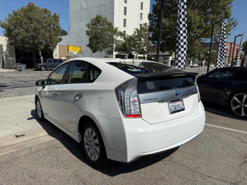 Used 2013 Toyota Prius Plug-In Hybrid image 11