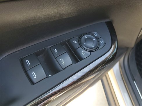 Used 2023 GMC Acadia AT4 w/ Technology Package image 14