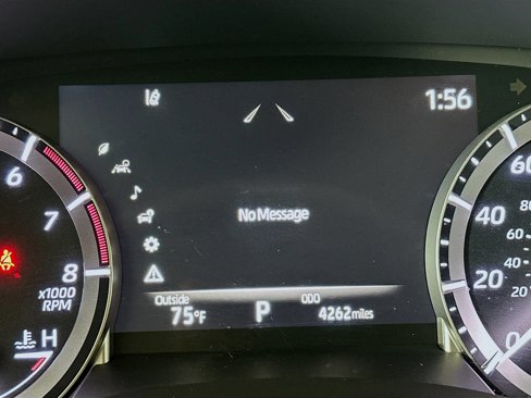 Used 2025 Toyota Highlander LE image 19