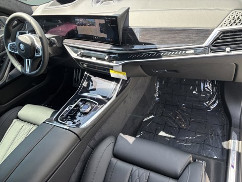 New 2026 BMW X7 M60i image 27