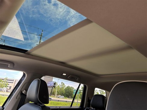 New 2025 Volkswagen Atlas SEL Premium R-Line image 25
