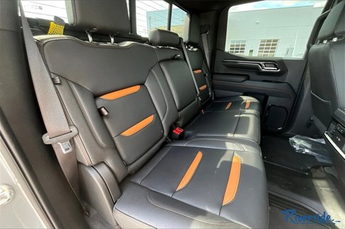 Used 2024 GMC Sierra 1500 AT4 w/ Technology Package image 24