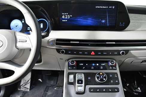 Used 2025 Hyundai Palisade Calligraphy image 15