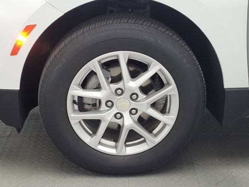 Used 2023 Chevrolet Equinox LT w/ LPO, Floor Liner Package image 31