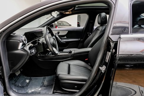 Used 2025 Mercedes-Benz CLA 250 image 4