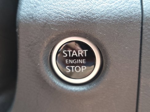 Used 2025 Nissan Frontier SV image 20