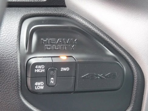 Used 2024 RAM 2500 Big Horn image 25