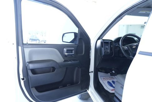 Used 2018 Chevrolet Silverado 1500 W/T w/ Trailering Package image 16