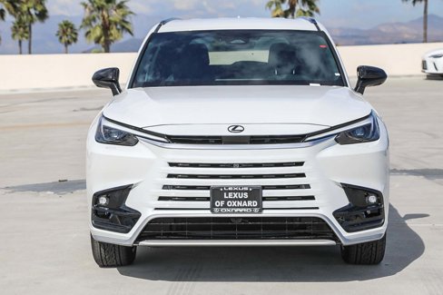 New 2026 Lexus TX 500h AWD image 2