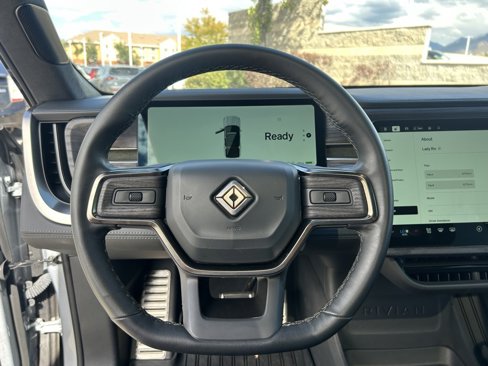 Used 2024 Rivian R1S Adventure image 18