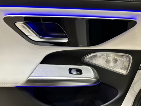 New 2026 Mercedes-Benz E 53 AMG e 4MATIC Sedan image 30