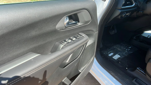 New 2026 Chrysler Voyager LX image 16