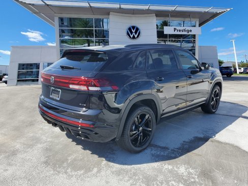 New 2026 Volkswagen Atlas Cross Sport SEL R-Line image 4
