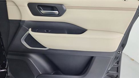 New 2026 Nissan Armada Platinum image 32