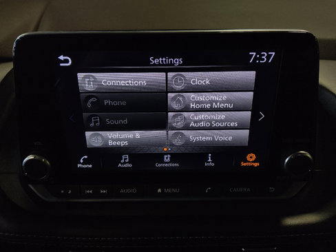 Used 2023 Nissan Rogue S image 25