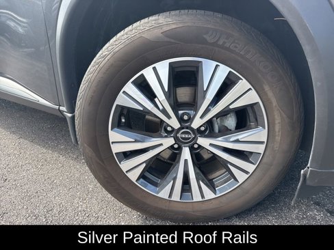 Used 2022 Nissan Rogue SV w/ SV Premium Package image 21