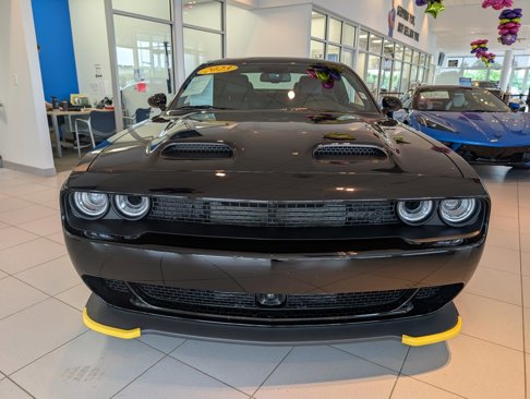 Used 2023 Dodge Challenger SRT Hellcat image 2