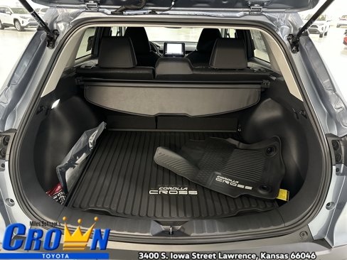 New 2026 Toyota Corolla Cross LE w/ Moonroof Package image 12