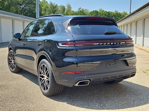 New 2026 Porsche Cayenne image 3