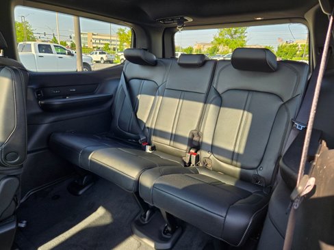 New 2025 Jeep Wagoneer Series III image 29