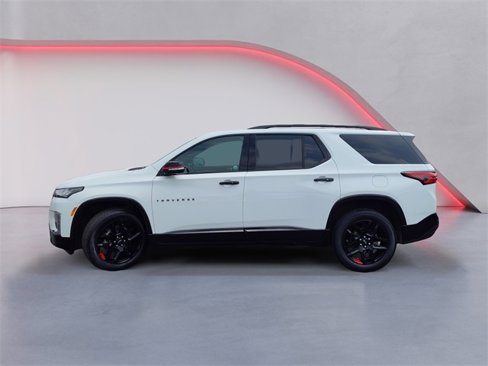 Used 2023 Chevrolet Traverse Premier w/ Redline Edition image 8