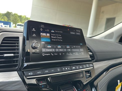 New 2025 Honda Odyssey Elite image 19